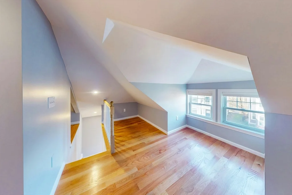3 bed, 2 bath apartment for rent at 170 Savin Hill Ave Unit 2, Dorchester — photo 24 of 36