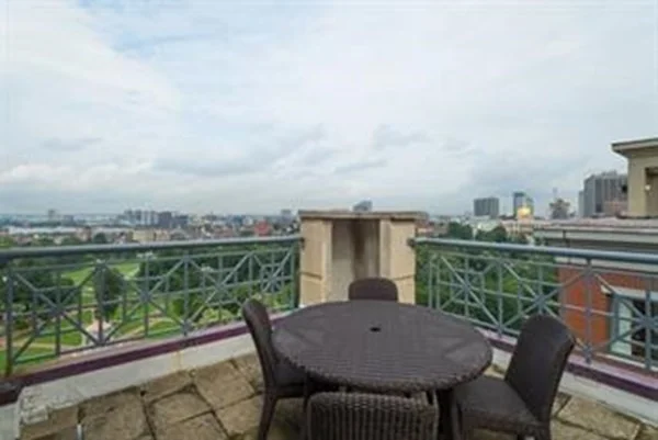 1 bed, 1 bath apartment for rent at 170 Tremont St Unit 1006, Midtown — photo 16 of 17