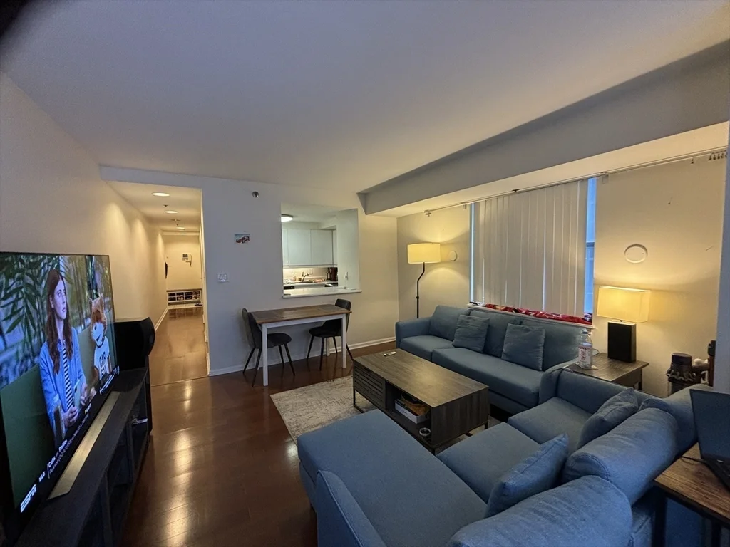 1 bed, 1 bath apartment for rent at 170 Tremont St Unit 1006, Midtown — photo 4 of 17