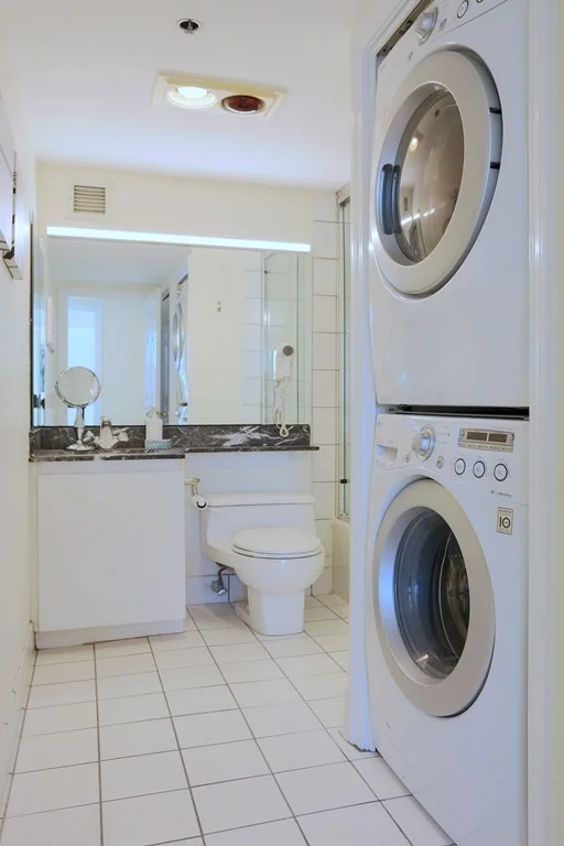 2 bed, 2 bath apartment for rent at 170 Tremont St Unit 1803, Boston Downtown — photo 16 of 17