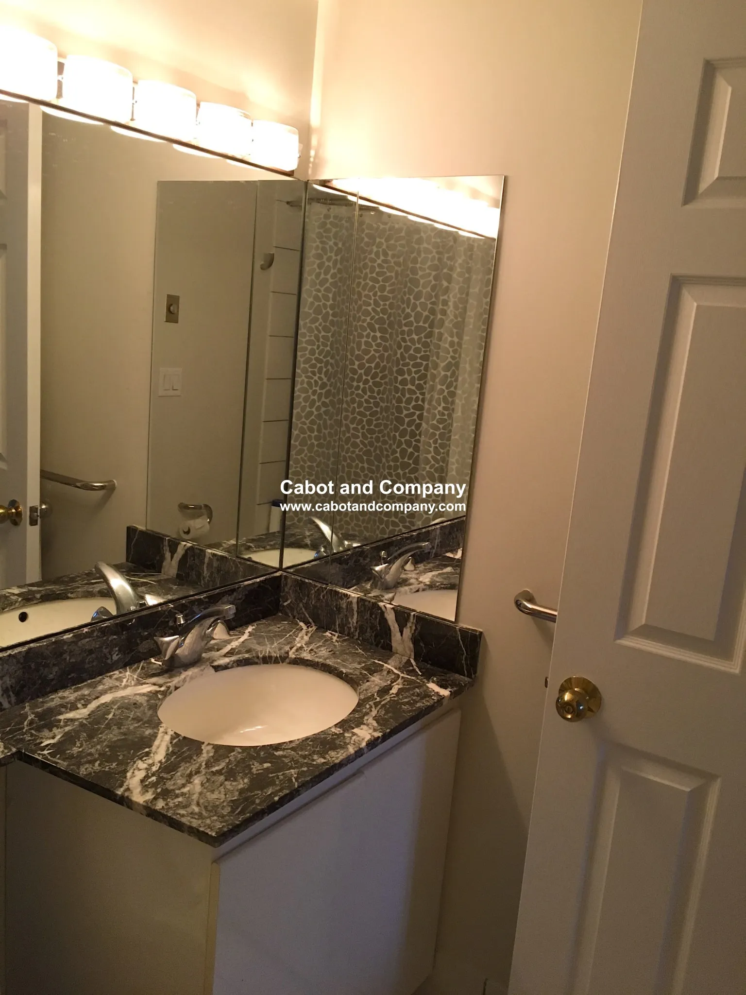 2 bed, 1.5 bath apartment for rent at 170 Tremont St Unit 402A, Midtown — photo 5 of 12