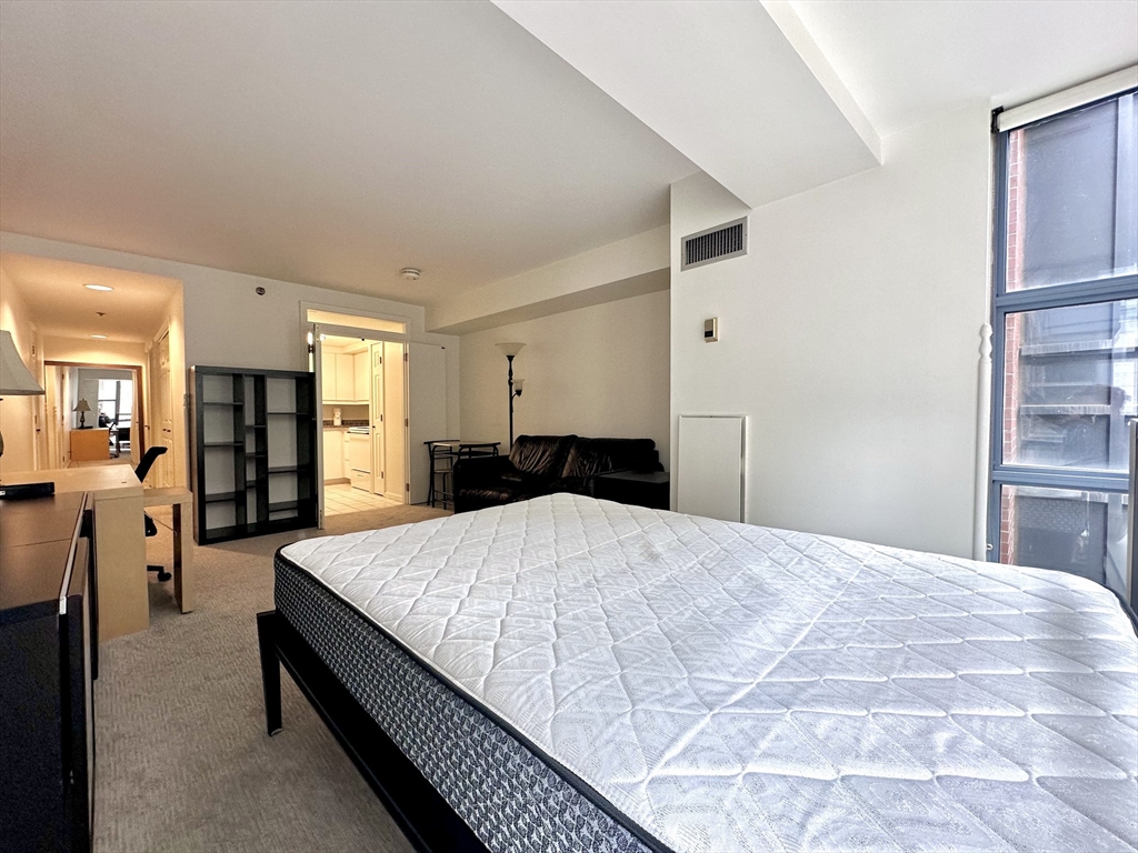 Studio bed, 1 bath apartment for rent at 170 Tremont St Unit 707, Theatre District — photo 3 of 11