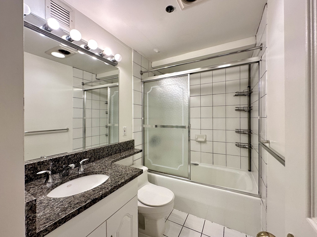 Studio bed, 1 bath apartment for rent at 170 Tremont St Unit 707, Theatre District — photo 8 of 11