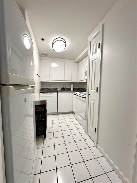 Studio bed, 1 bath apartment for rent at 170 Tremont St Unit 707, Theatre District — photo 6 of 11