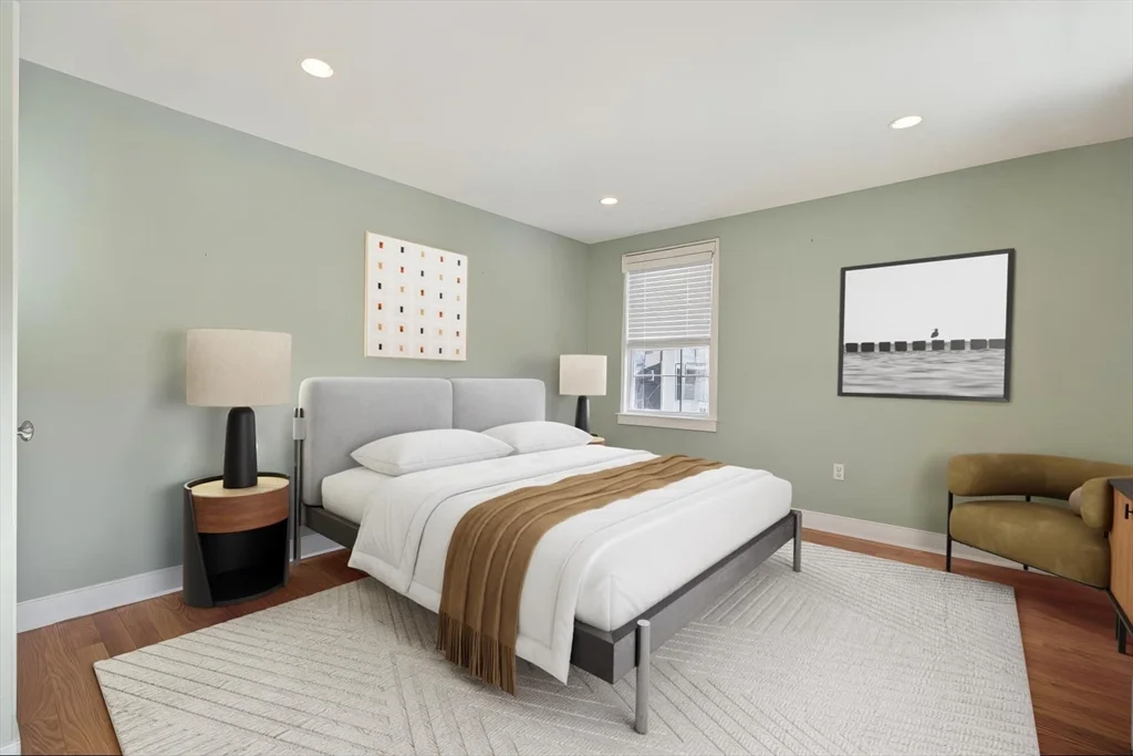 3 bed, 2 bath apartment for rent at 170 W 3rd St Unit 1, South Boston — photo 7 of 28
