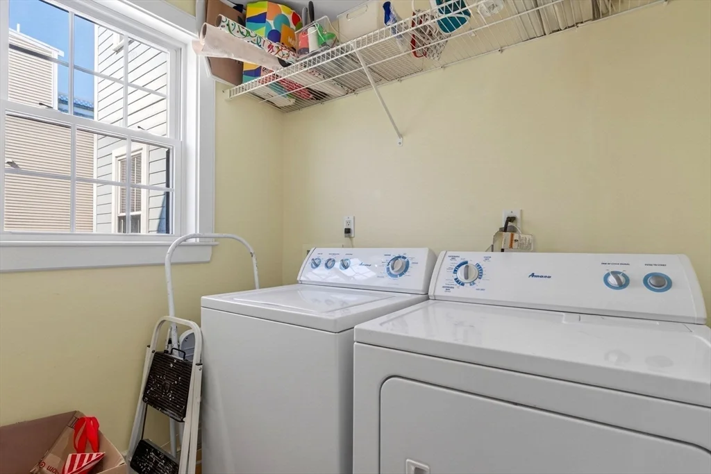 3 bed, 2 bath apartment for rent at 170 W 3rd St Unit 1, South Boston — photo 14 of 28