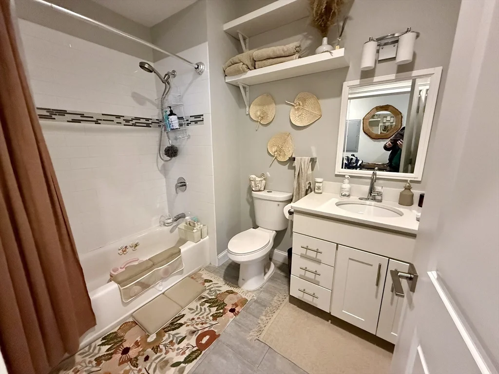 2 bed, 2 bath apartment for rent at 170 W Broadway St Unit 201, South Boston — photo 8 of 8