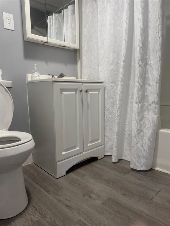 2 bed, 1 bath apartment for rent at 170 Warren Ct Unit 1, Lowell — photo 1 of 5