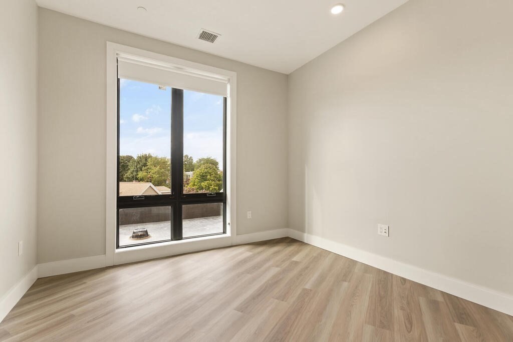 1 bed, 1 bath apartment for rent at 1700 Dorchester Ave Unit 406, Dorchester — photo 3 of 9
