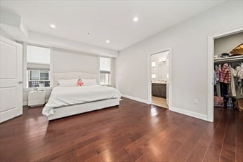 4 bed, 4+ bath apartment for rent at 1701 Masschusetts, Baldwin — photo 8 of 18