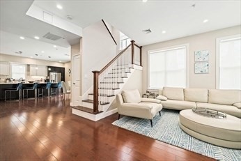 4 bed, 4+ bath apartment for rent at 1701 Masschusetts, Baldwin — photo 6 of 18