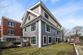 4 bed, 4+ bath apartment for rent at 1701 Masschusetts, Baldwin — photo 3 of 18