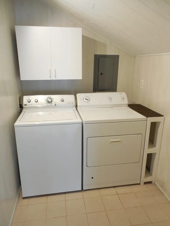 3 bed, 1 bath apartment for rent at 1701 Trapelo Rd Unit 1, Waltham — photo 15 of 18