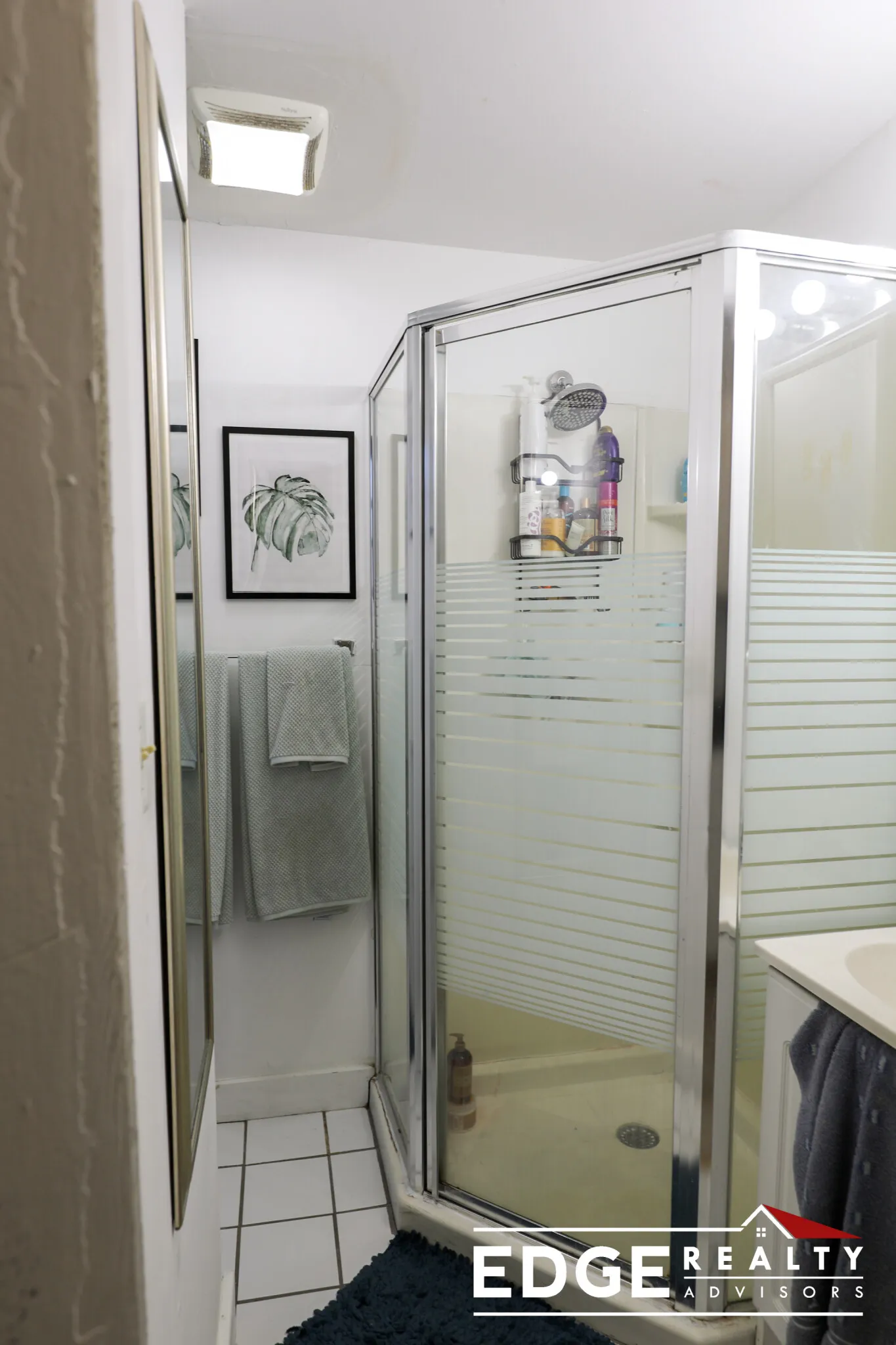 4 bed, 1.5 bath apartment for rent at 1705 Commonwealth Ave Unit 5, Brighton — photo 6 of 11