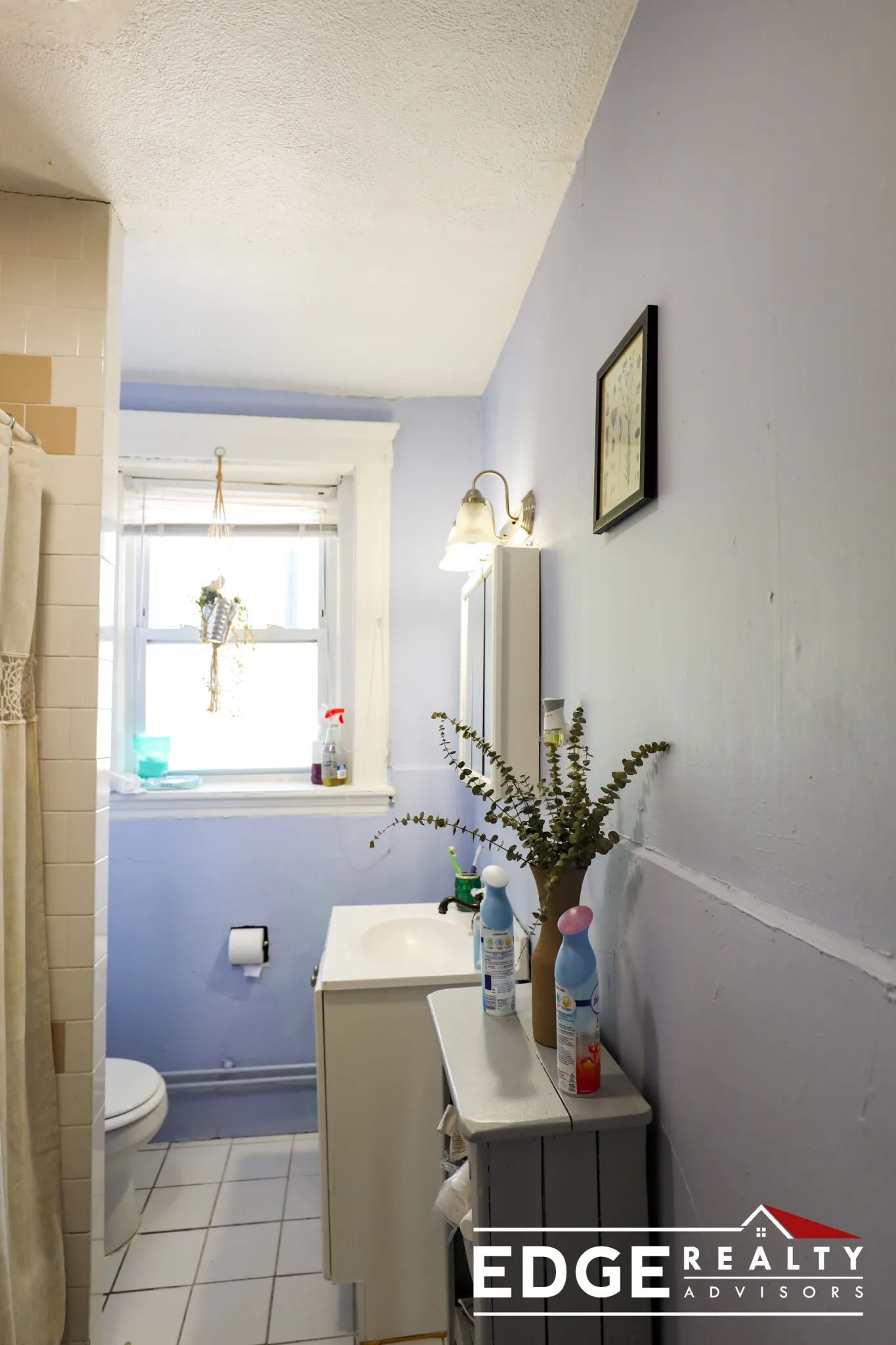 4 bed, 1.5 bath apartment for rent at 1705 Commonwealth Ave Unit 5, Brighton — photo 8 of 11