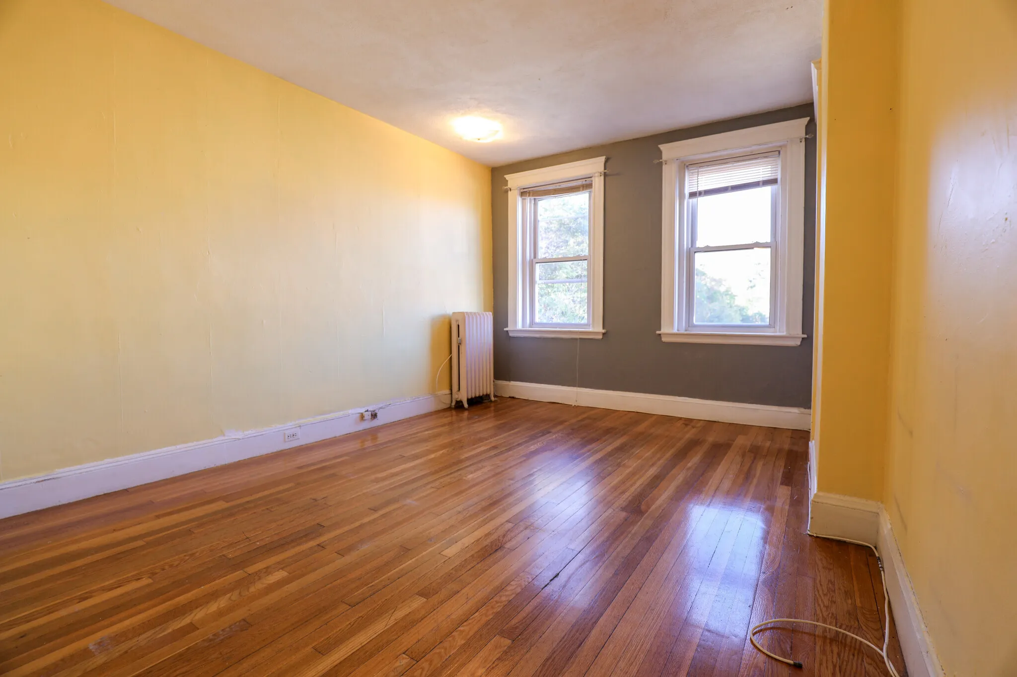 4 bed, 1.5 bath apartment for rent at 1705 Commonwealth Ave Unit 6, Brighton — photo 9 of 11