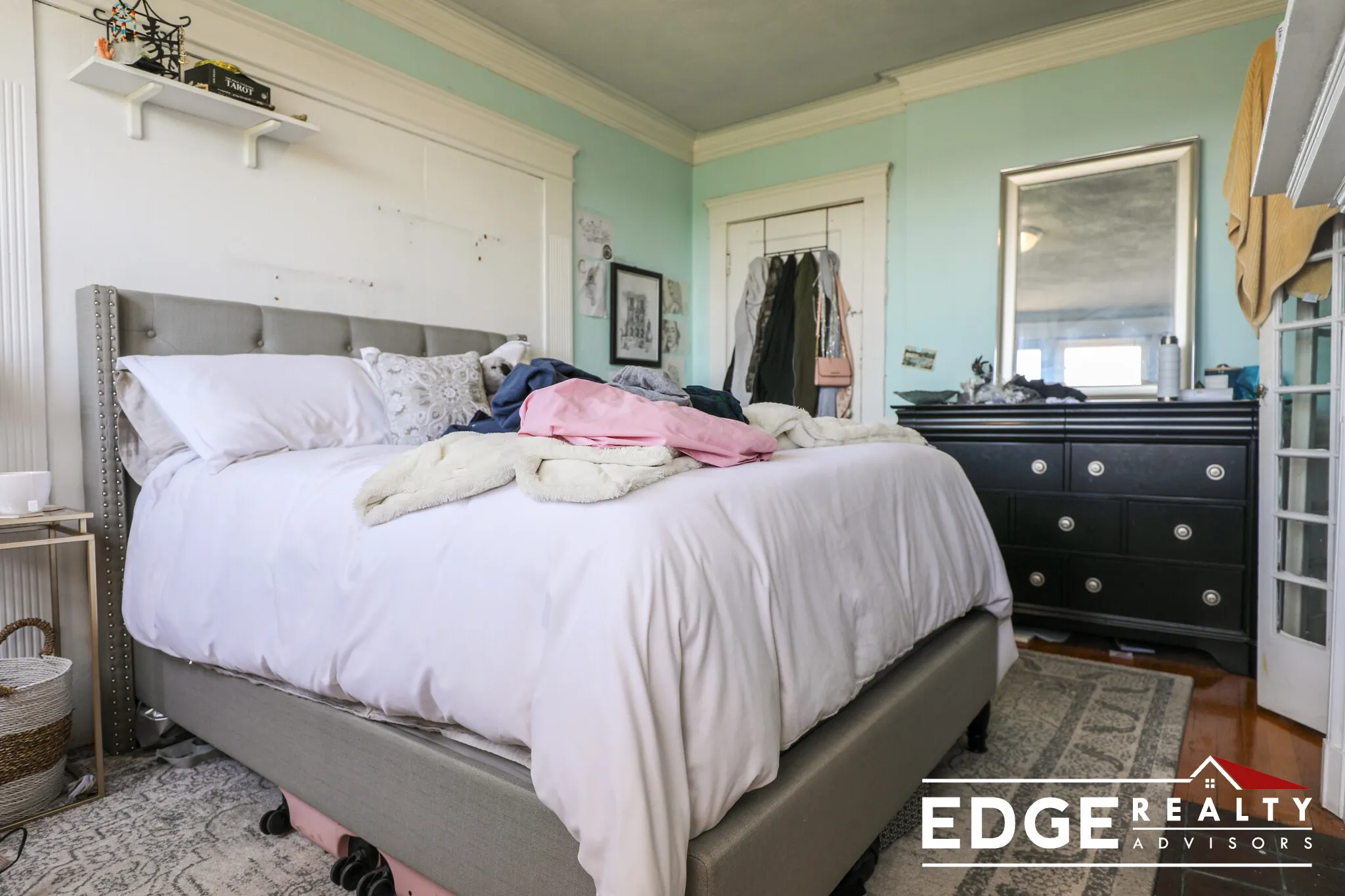 4 bed, 1.5 bath apartment for rent at 1705 Commonwealth Ave Unit 7, Brighton — photo 5 of 11