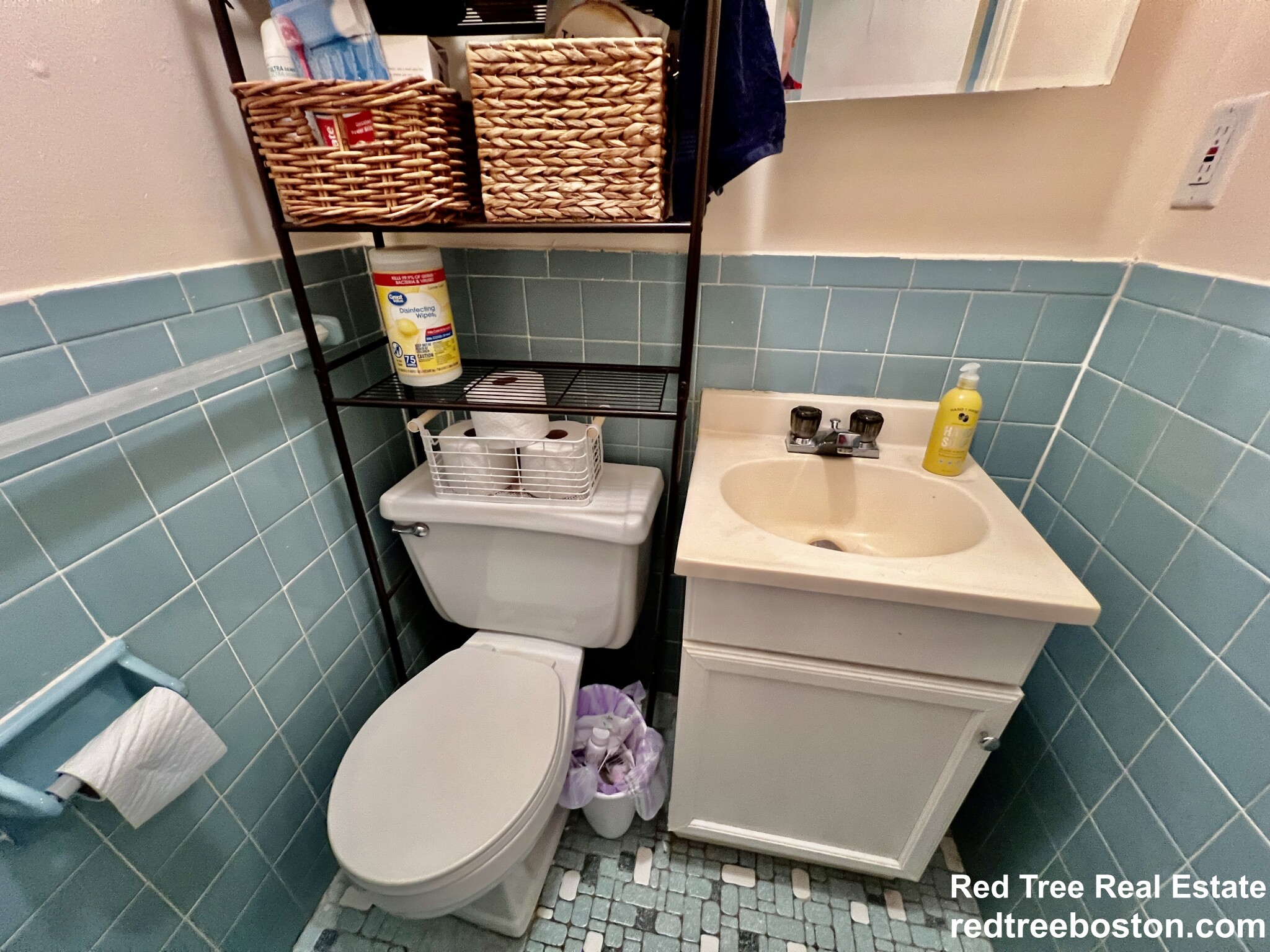 3 bed, 1.5 bath apartment for rent at 1706 Commonwealth Ave Unit 14, Brighton — photo 9 of 9