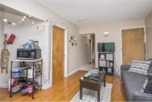 2 bed, 1 bath apartment for rent at 1706 Commonwealth Ave Unit 32, Brighton — photo 2 of 6