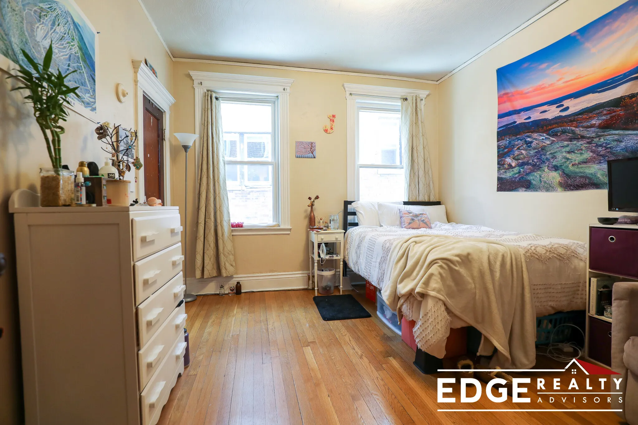 4 bed, 1.5 bath apartment for rent at 1709 Commonwealth Ave Unit 2, Brighton — photo 6 of 12