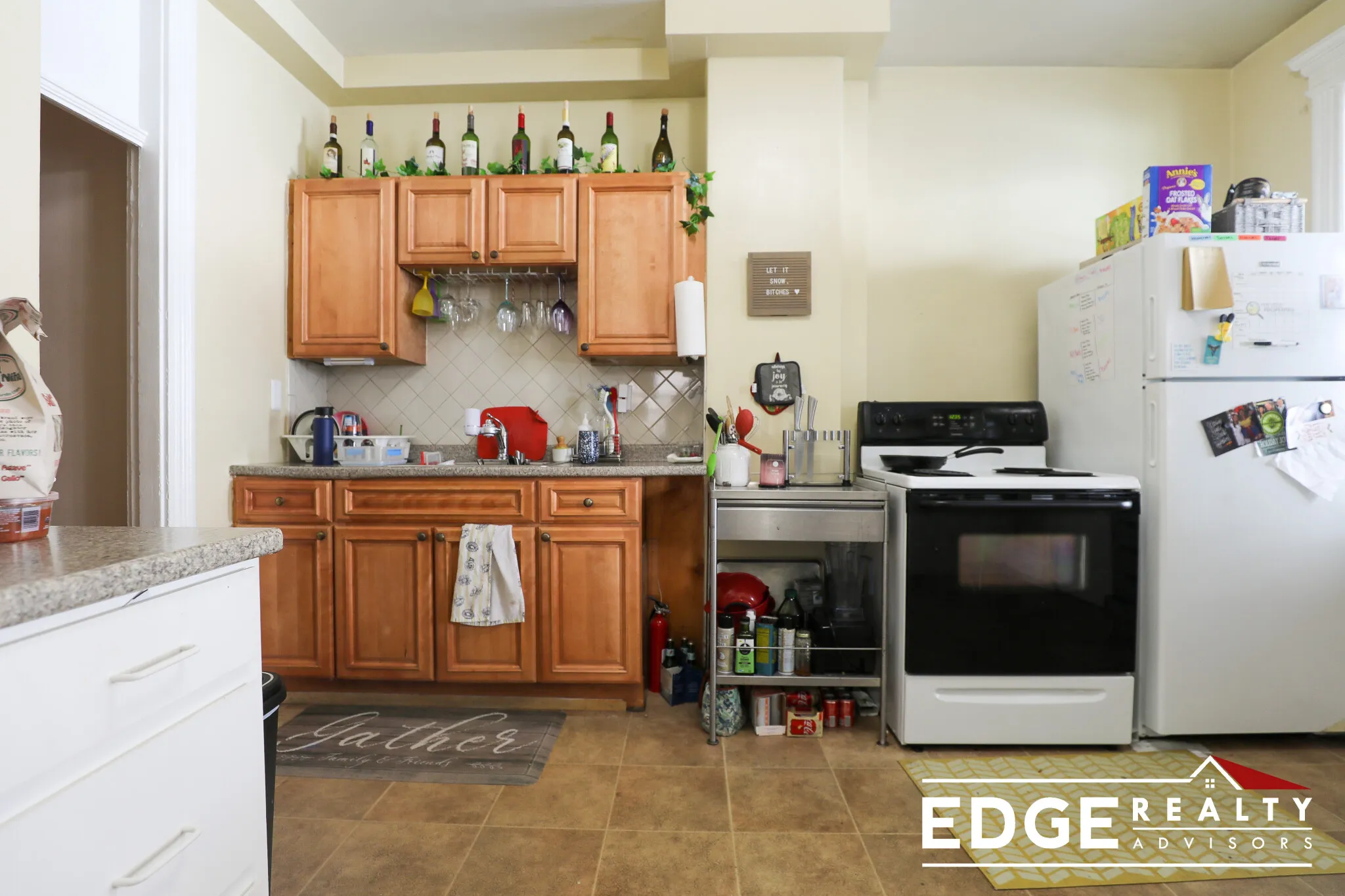 4 bed, 1.5 bath apartment for rent at 1709 Commonwealth Ave Unit 2, Brighton — photo 5 of 12