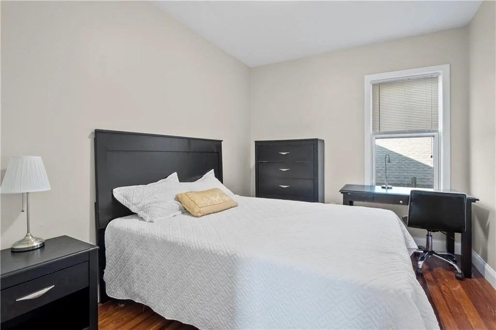4 bed, 2 bath apartment for rent at 171-173 Prospect St Unit 1, Providence — photo 11 of 17