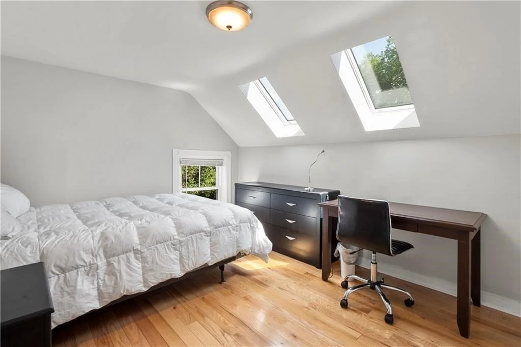 7 bed, 3 bath apartment for rent at 171-173 Prospect St Unit 3, Providence — photo 9 of 20