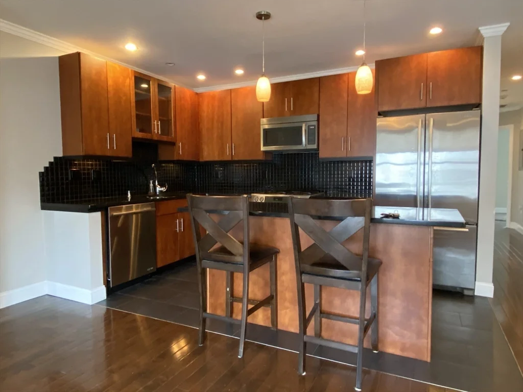 2 bed, 2 bath apartment for rent at 171 Bowen St Unit 2, South Boston — photo 3 of 15