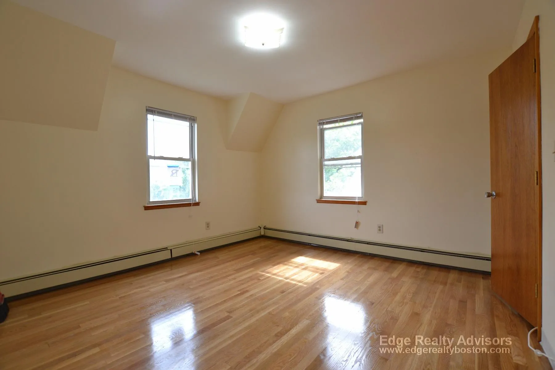 3 bed, 2 bath apartment for rent at 171 Cambridge St Unit 2, Allston — photo 12 of 15
