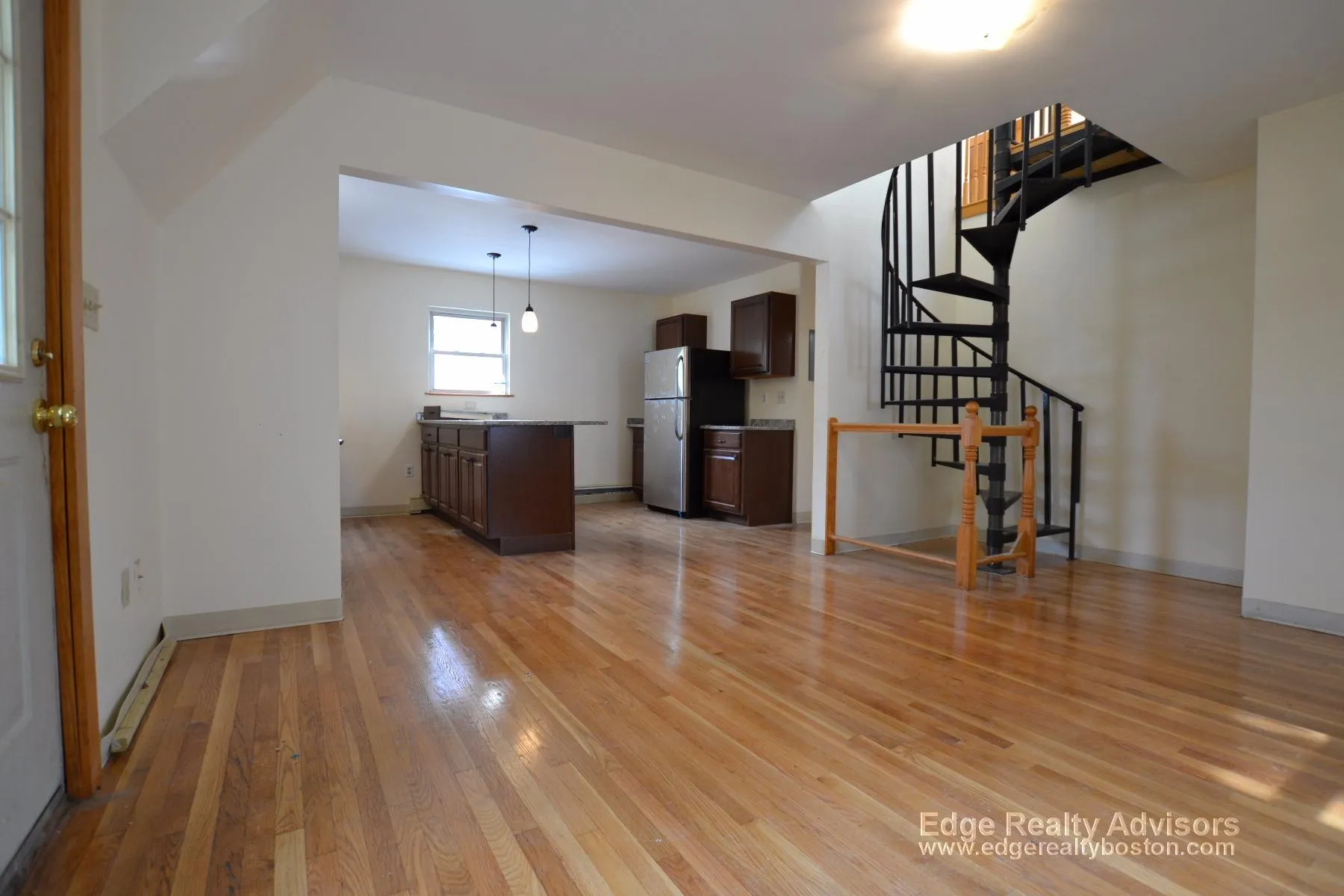 3 bed, 2 bath apartment for rent at 171 Cambridge St Unit 2, Allston — photo 7 of 15