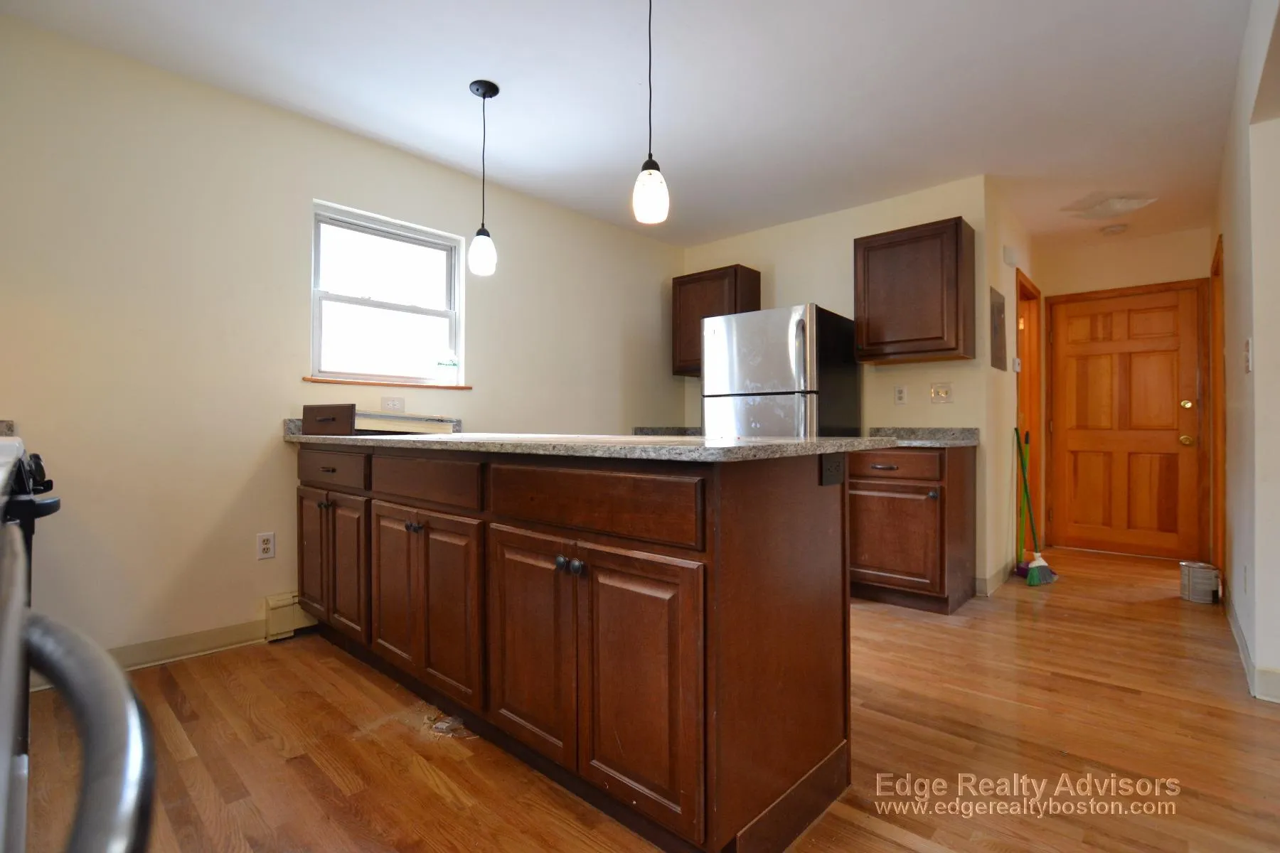 3 bed, 2 bath apartment for rent at 171 Cambridge St Unit 2, Allston — photo 2 of 15