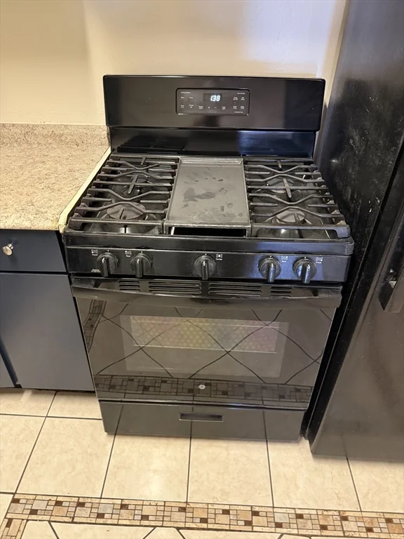 3 bed, 1 bath apartment for rent at 171 Dudley St Unit 2, Roxbury — photo 15 of 18