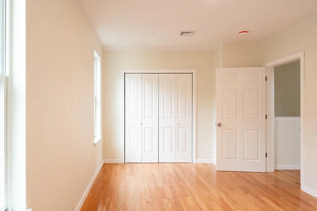 3 bed, 3 bath apartment for rent at 171 Everett St Unit 2, Allston — photo 9 of 30
