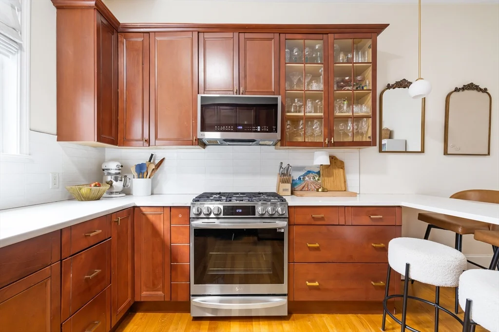 2 bed, 2 bath apartment for rent at 171 H St Unit 1, South Boston — photo 8 of 26