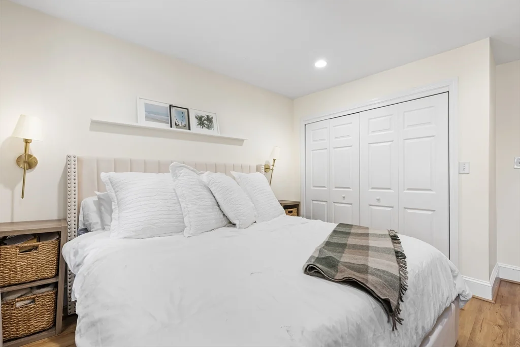 2 bed, 2 bath apartment for rent at 171 H St Unit 1, South Boston — photo 14 of 26