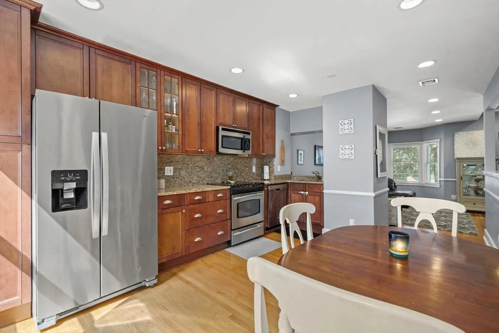 2 bed, 2 bath apartment for rent at 171 H St Unit 2, South Boston