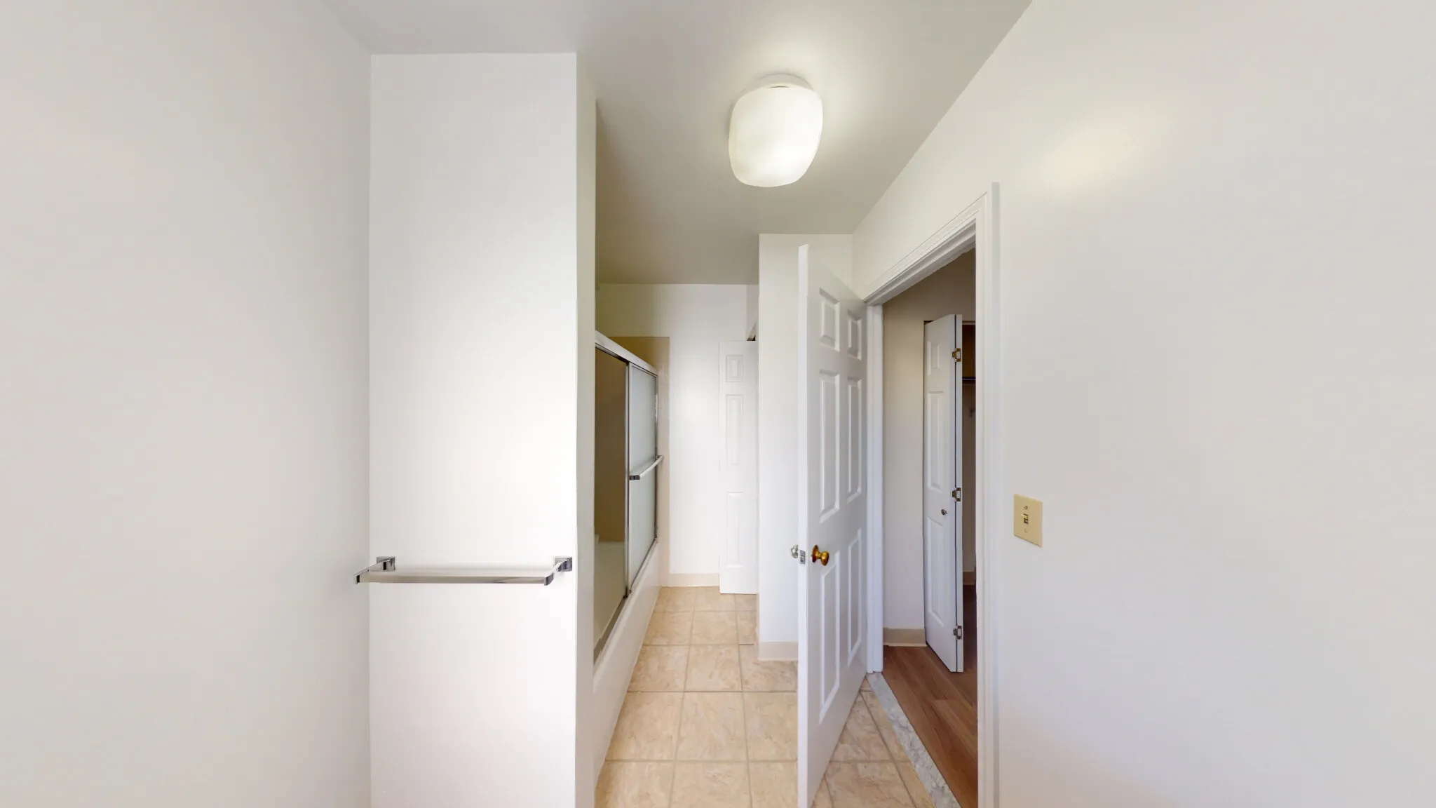 Studio bed, 1 bath apartment for rent at 171 Harvard St Unit 2, Coolidge Corner — photo 6 of 17