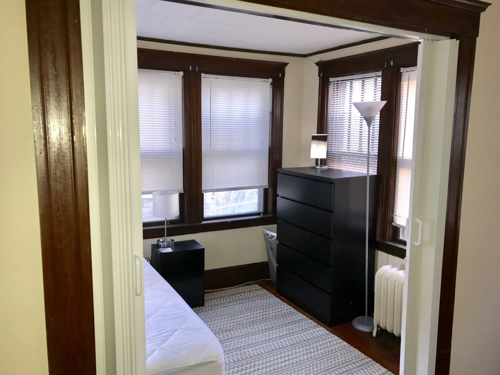 3 bed, 1 bath apartment for rent at 171 Hillside St Unit 1, Mission Hill — photo 10 of 12
