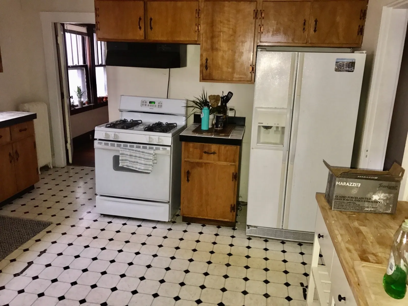 3 bed, 1 bath apartment for rent at 171 Hillside St Unit 1, Mission Hill — photo 5 of 12