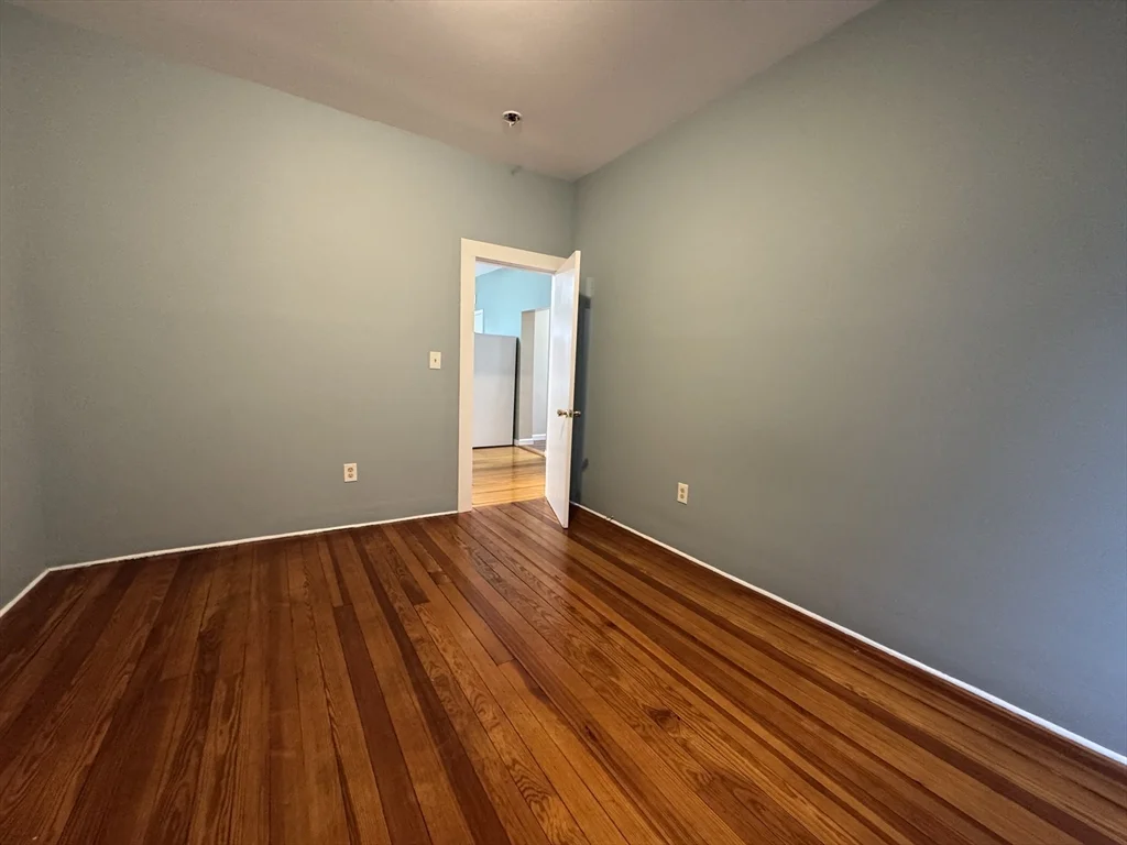 3 bed, 1 bath apartment for rent at 171 Hunter St Unit 2, Fall River — photo 7 of 11