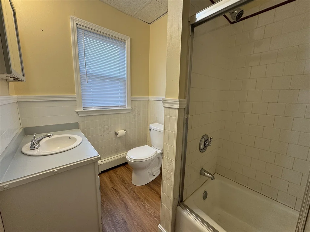 3 bed, 1 bath apartment for rent at 171 Hunter St Unit 2, Fall River — photo 9 of 11