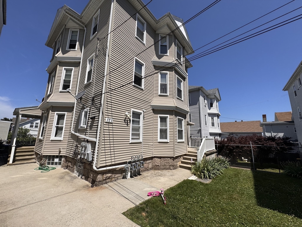 3 bed, 1 bath apartment for rent at 171 Hunter St Unit 3, Fall River — photo 22 of 24