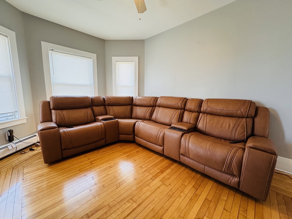 3 bed, 1 bath apartment for rent at 171 Hunter St Unit 3, Fall River — photo 9 of 24