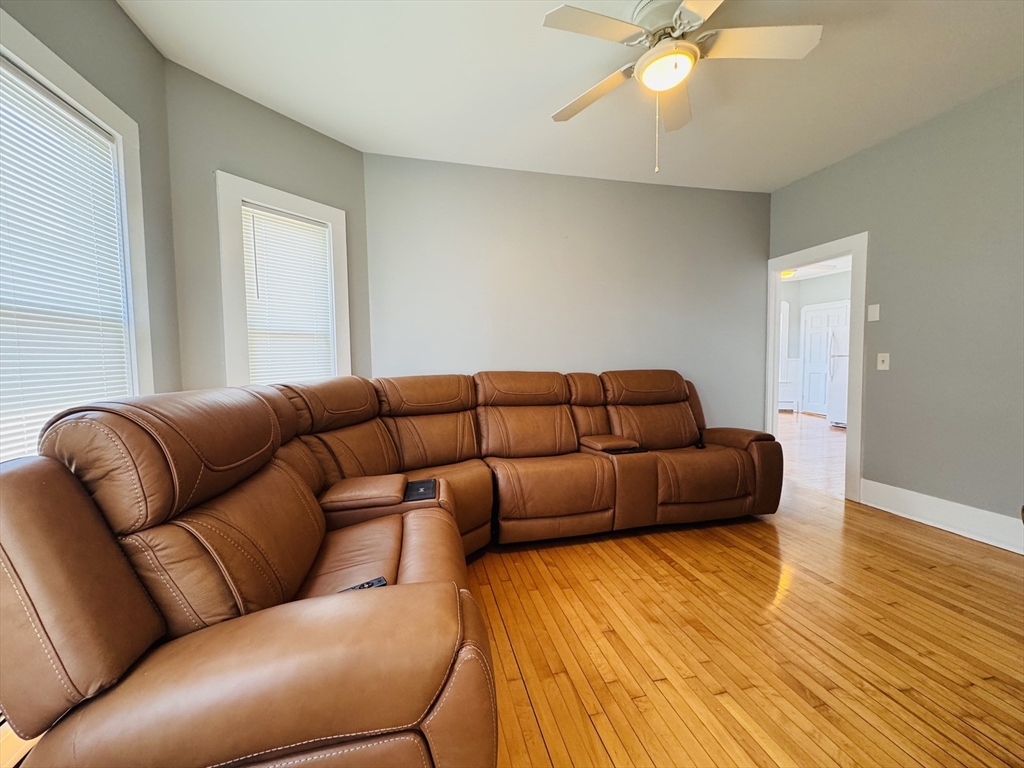 3 bed, 1 bath apartment for rent at 171 Hunter St Unit 3, Fall River — photo 10 of 24
