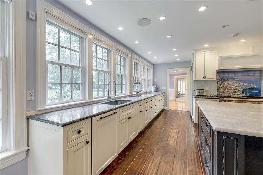 8+ bed, 4+ bath apartment for rent at 171 Marsh St, Belmont — photo 15 of 42
