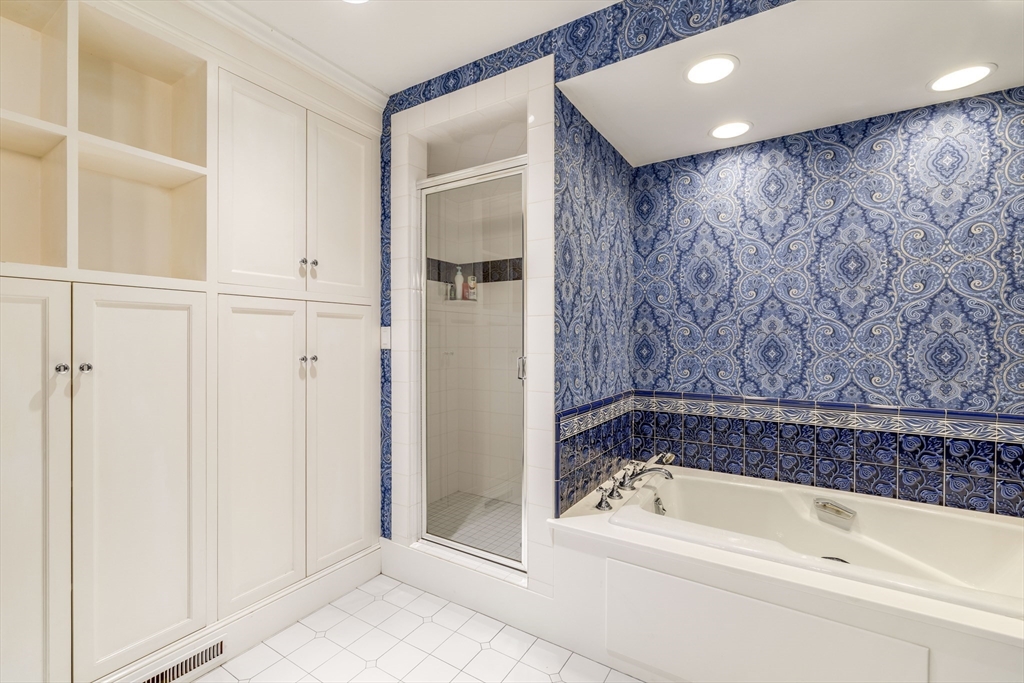 8+ bed, 4+ bath apartment for rent at 171 Marsh St, Belmont — photo 39 of 42