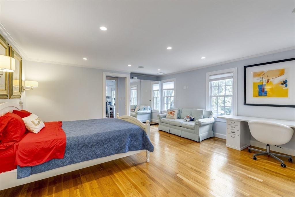8+ bed, 4+ bath apartment for rent at 171 Marsh St, Belmont — photo 27 of 42