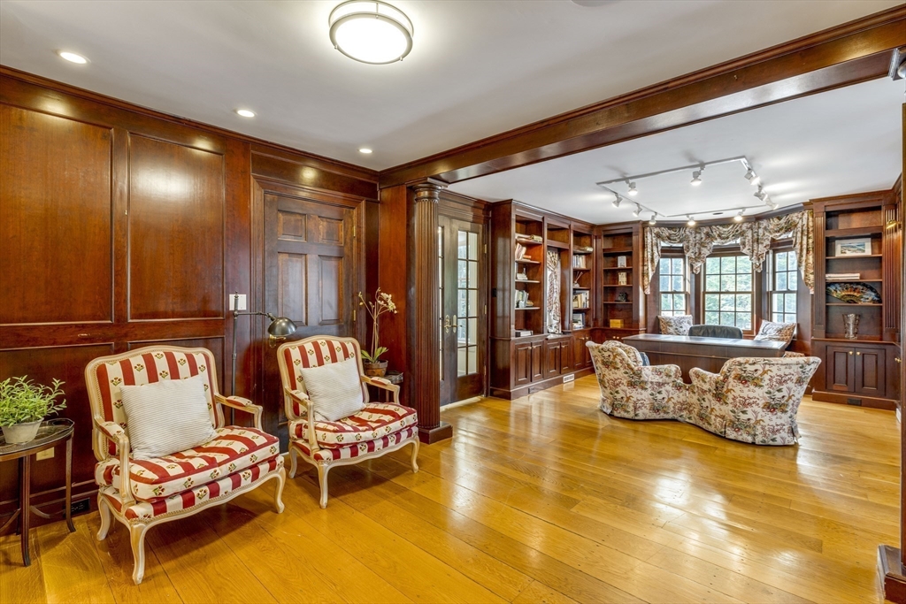 8+ bed, 4+ bath apartment for rent at 171 Marsh St, Belmont — photo 8 of 42