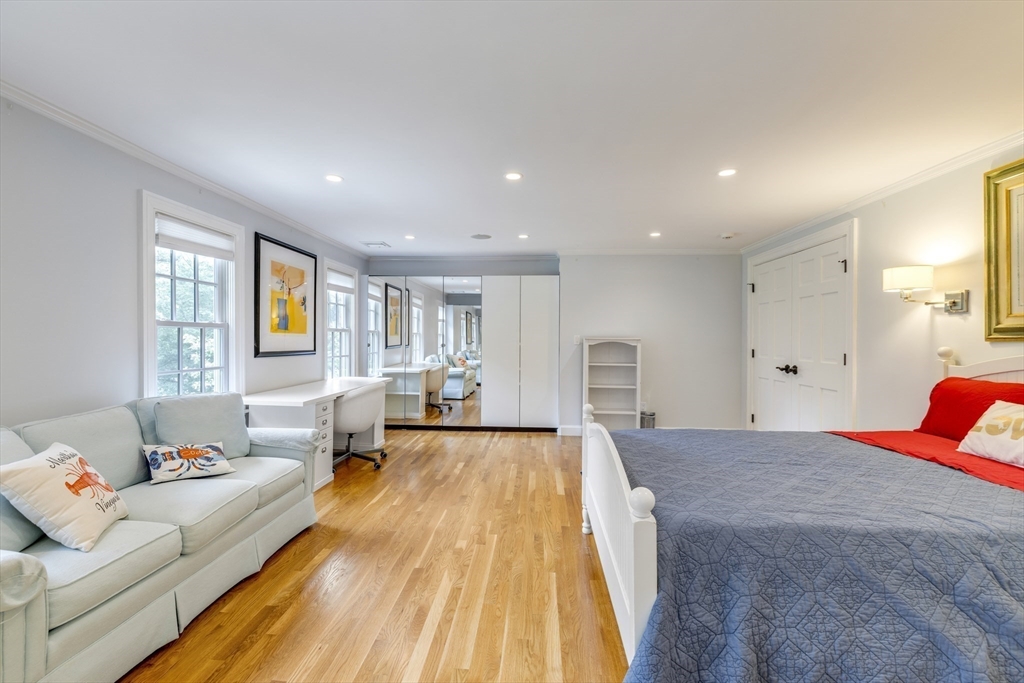 8+ bed, 4+ bath apartment for rent at 171 Marsh St, Belmont — photo 26 of 42
