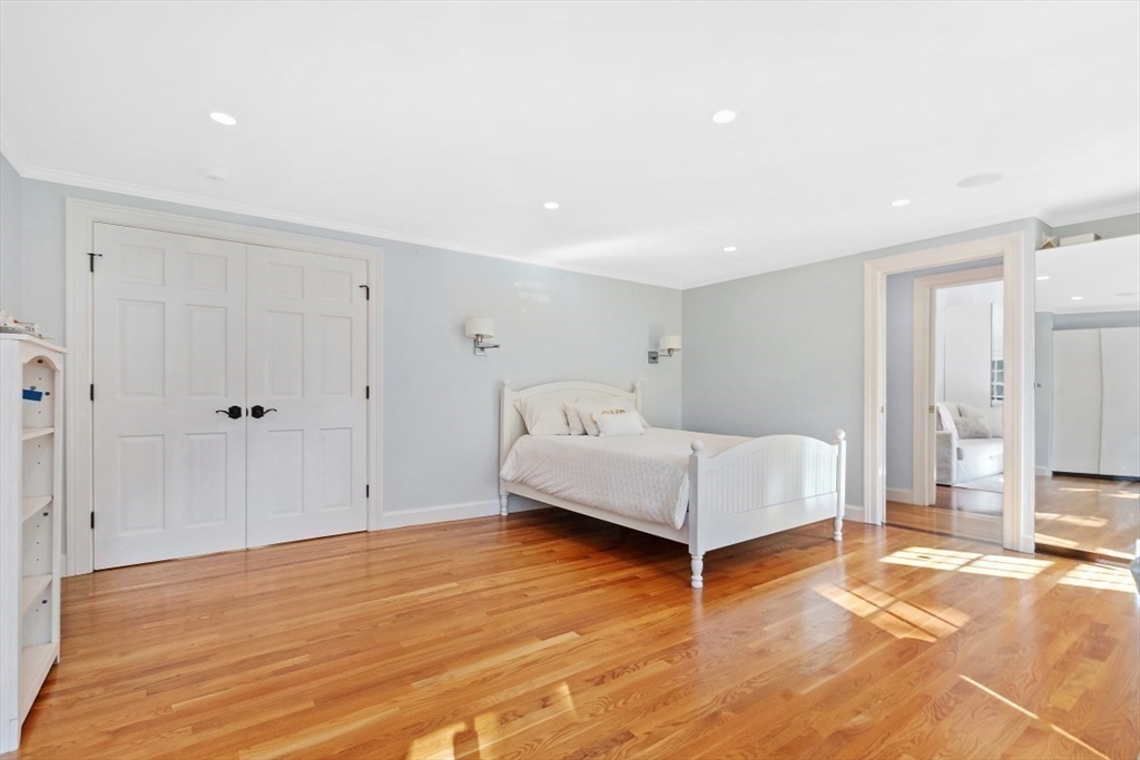 8+ bed, 4+ bath apartment for rent at 171 Marsh St, Belmont — photo 31 of 42